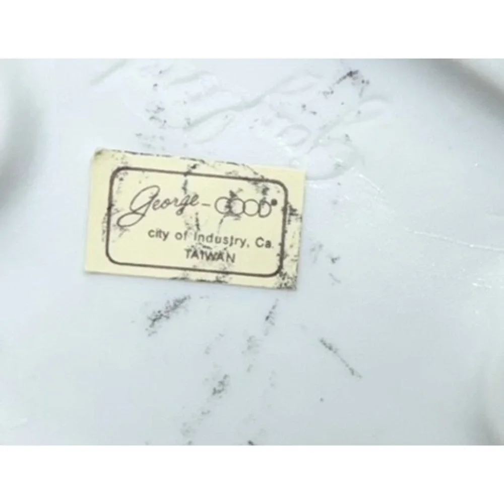 George Good Hummingbird Porcelain Figurine Blue White Flowers Bee Vintage Decor